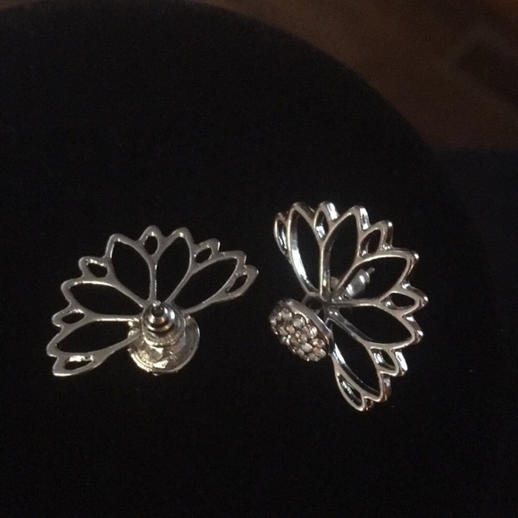 2/$20 super cute silver lotus earrings - Picture 5 of 6